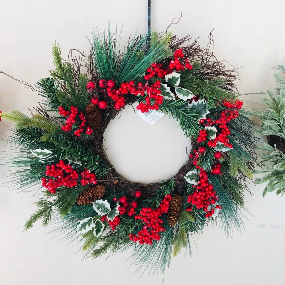 Ashland Christmas Pinecone Wreath